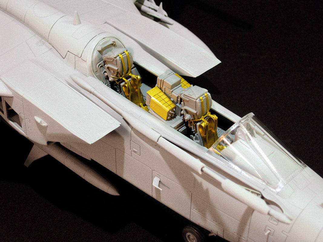 Italeri 1:32 Tornado ECR - Modelfly