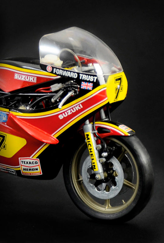 Italeri 1:9 Suzuki RG 500 XR27 - Modelmotorcykel