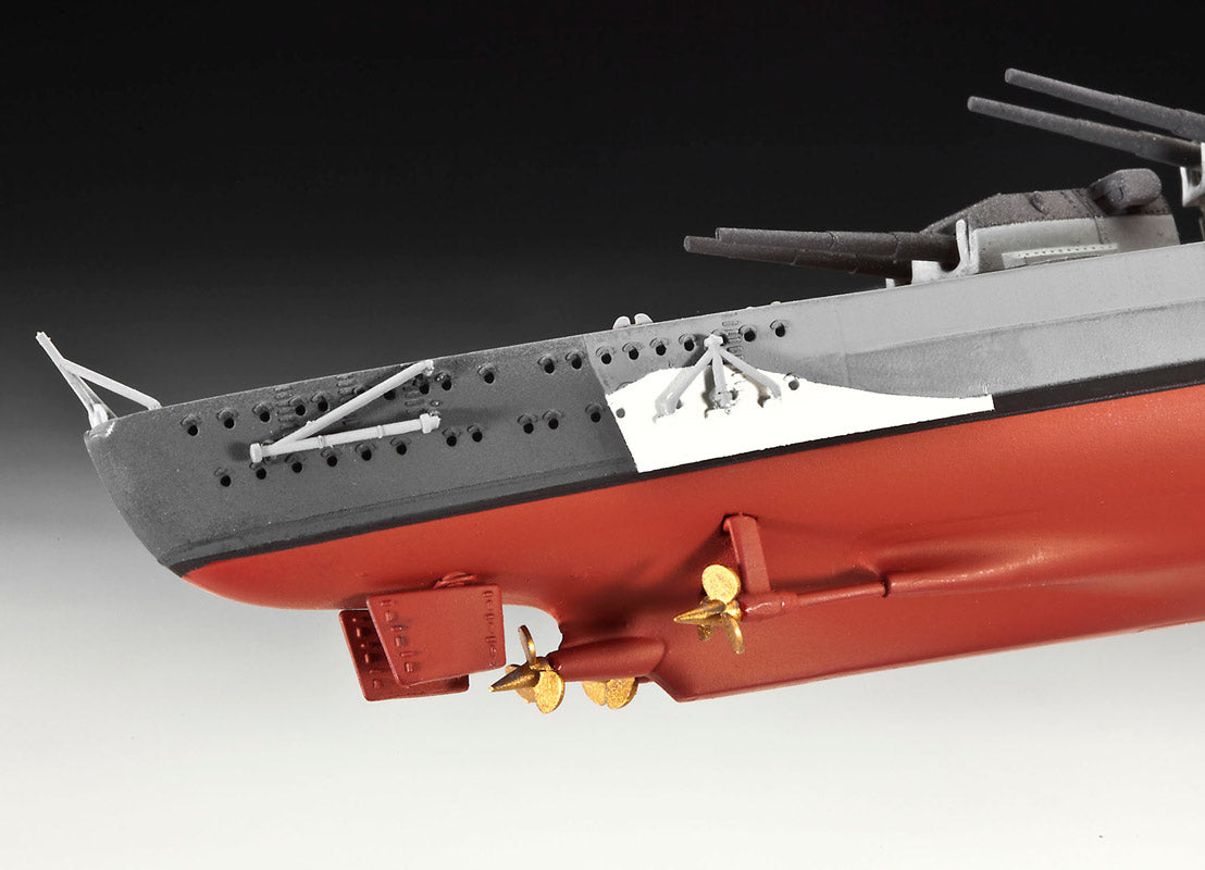 Revell Bismarck modelskib - 1:700