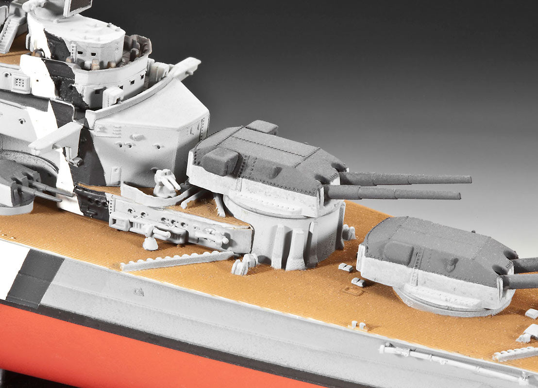 Revell Bismarck modelskib - 1:700