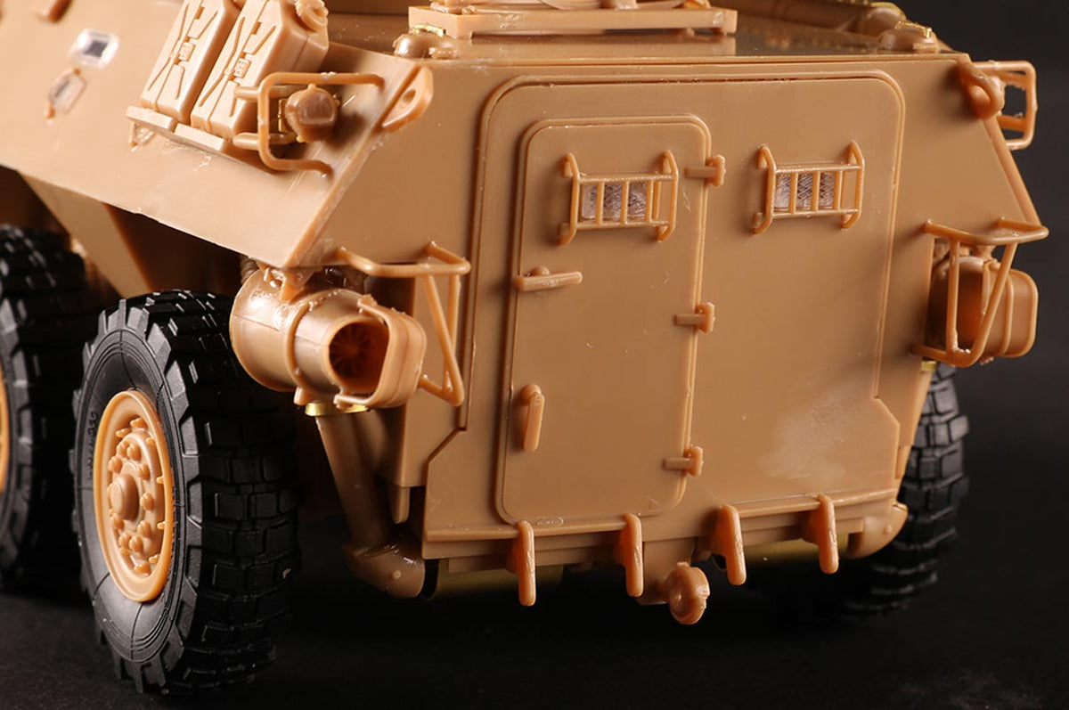 Hobby Boss LAV300 90mm Cockerill Gun - 1:35