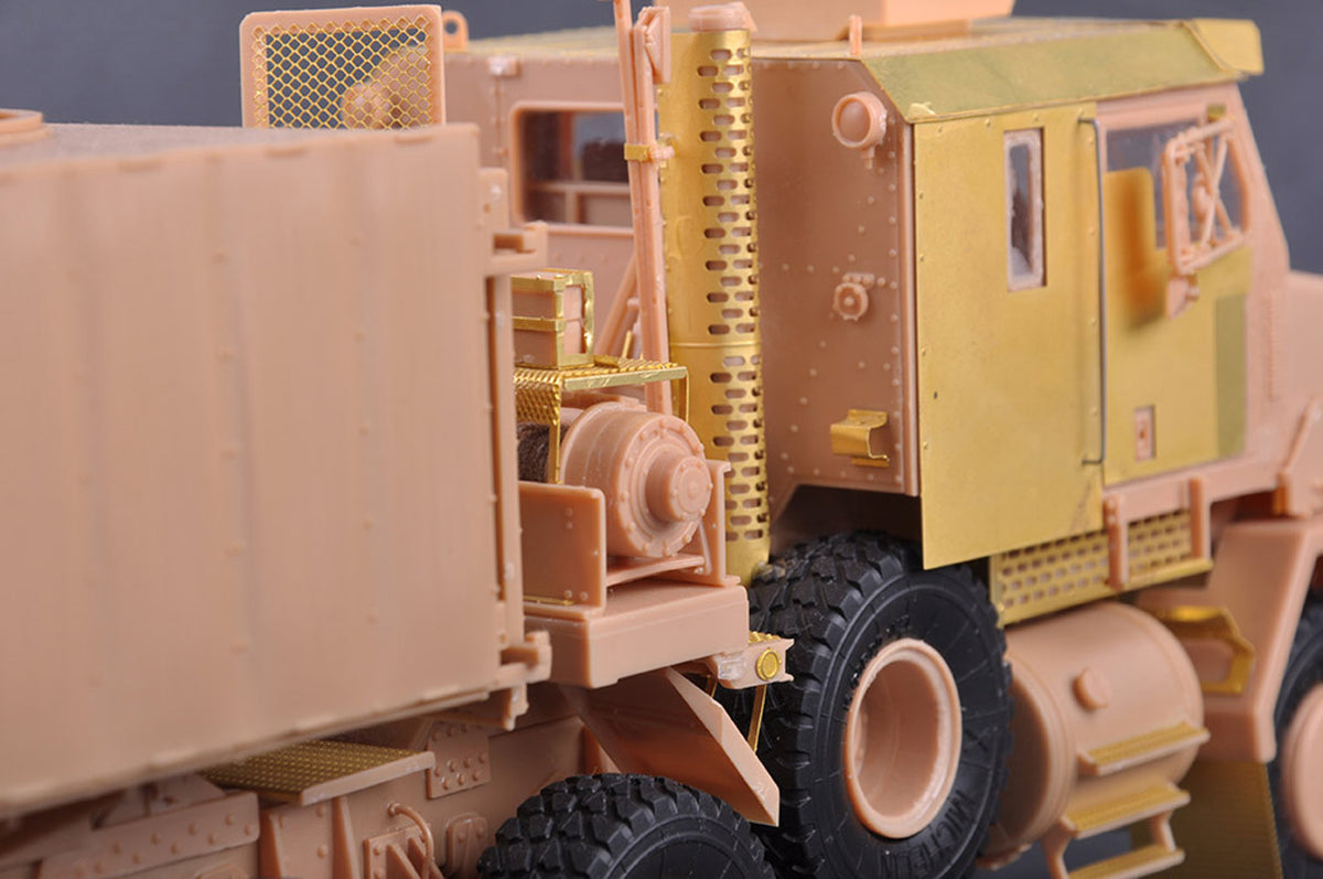 Hobby Boss M1070 Gun Truck 1:35 modellastbil