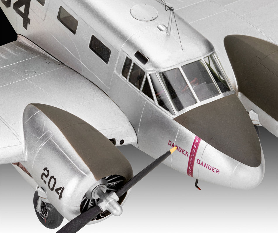 Revell Beechcraft Model 18 - 1:48 modelfly