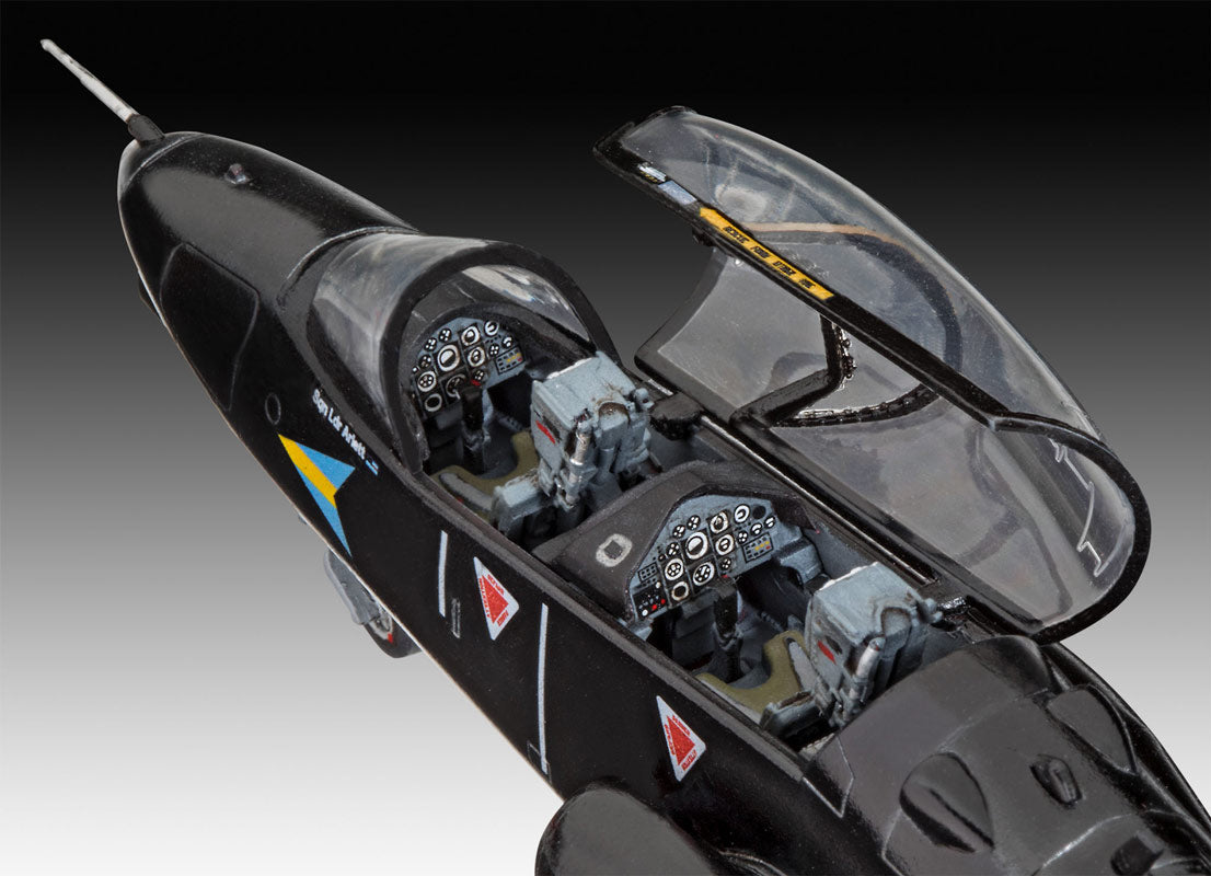 Revell BAe Hawk T.1 modelfly
