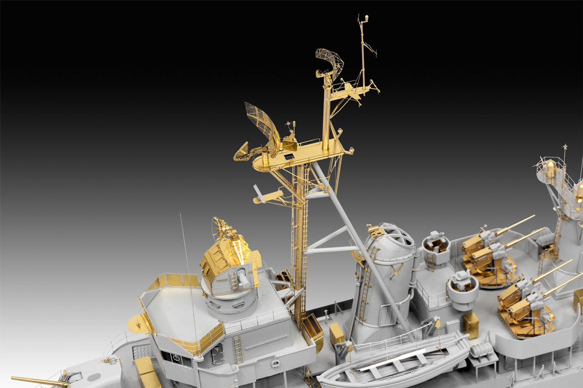Revell German Destroyer Class 119 (Z1/Z5) modelskib