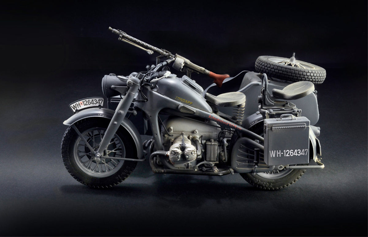 Italeri 1:9 ZUNDAPP KS 750 with Sidecar - Modelmotorcykel