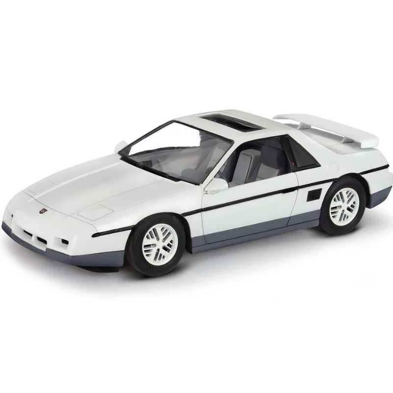 Revell 1985 Fiero GT - 1:24 Modelbil