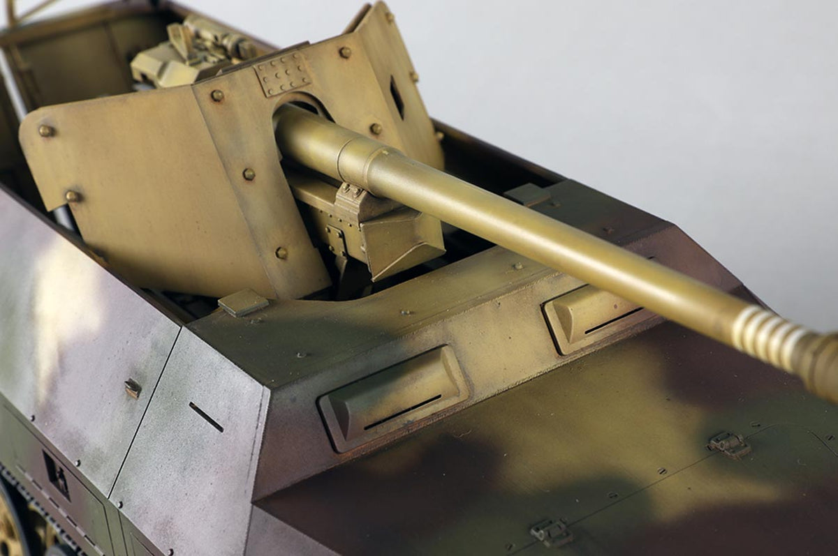 Trumpeter Tysk Sd.Kfz 251/22D half track - 1:16