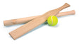 Rundbold sæt, 2 træbat og tennisbold.