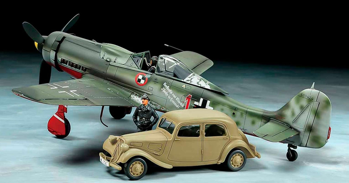 Tamiya Focke-Wulf FW190 D-9 & Citroën Traction 11CV