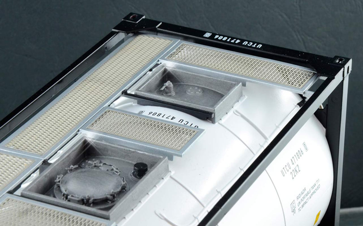 Italeri Tecnokar trailer med 20' tank - 1:24