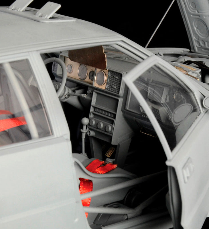 Italeri 1:12 Lancia Delta HF integrale 16v - Modelbil