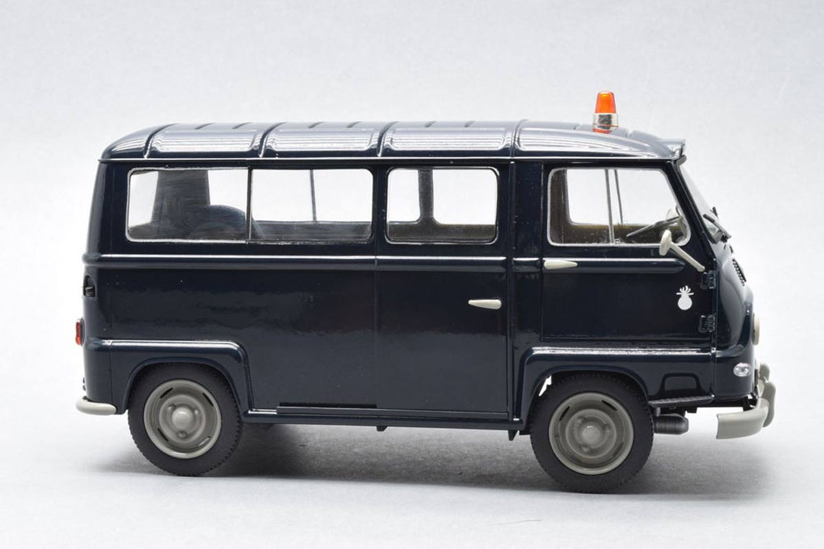 Heller renault Estafette gendarmerie - 1:24