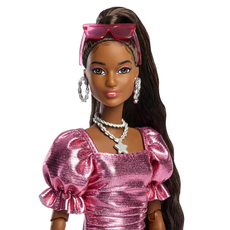 Barbie Deluxe Style Black Dukke – Pink Bubble Dress 20,5 cm