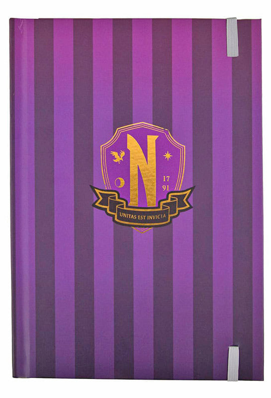 Wednesday Addams notesbog - Nevermore logo