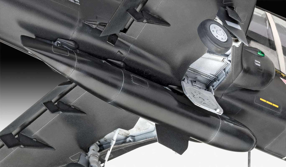 Revell BAe Hawk T2