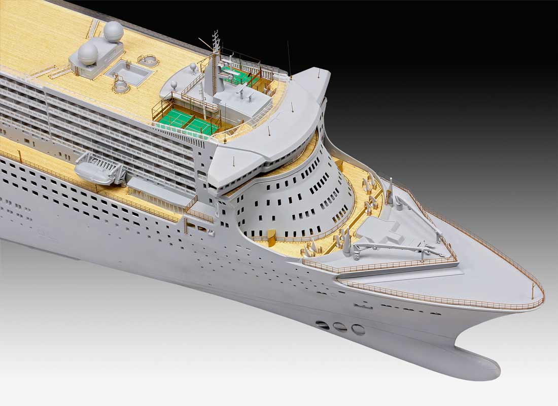 Revell Queen Mary 2 - Platinum edition