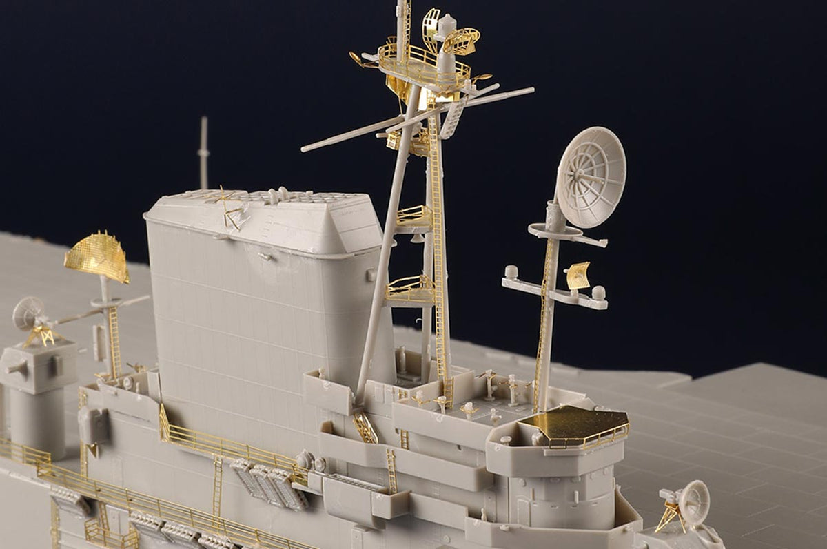 Trumpeter USS Midway - 1:350