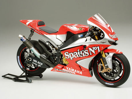 Tamiya Yamaha YZR-M1 '04 No.7/No.33 - Model motorcykel