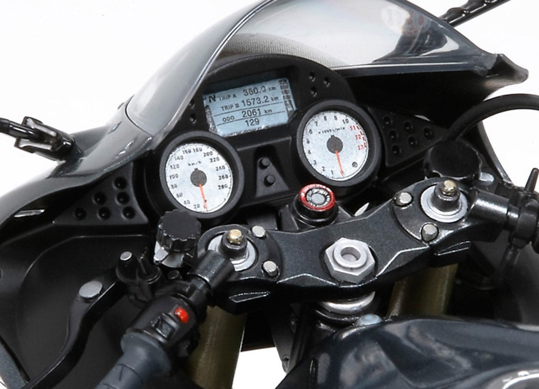Tamiya Kawasaki ZZR1 1400 - Model motorcykel