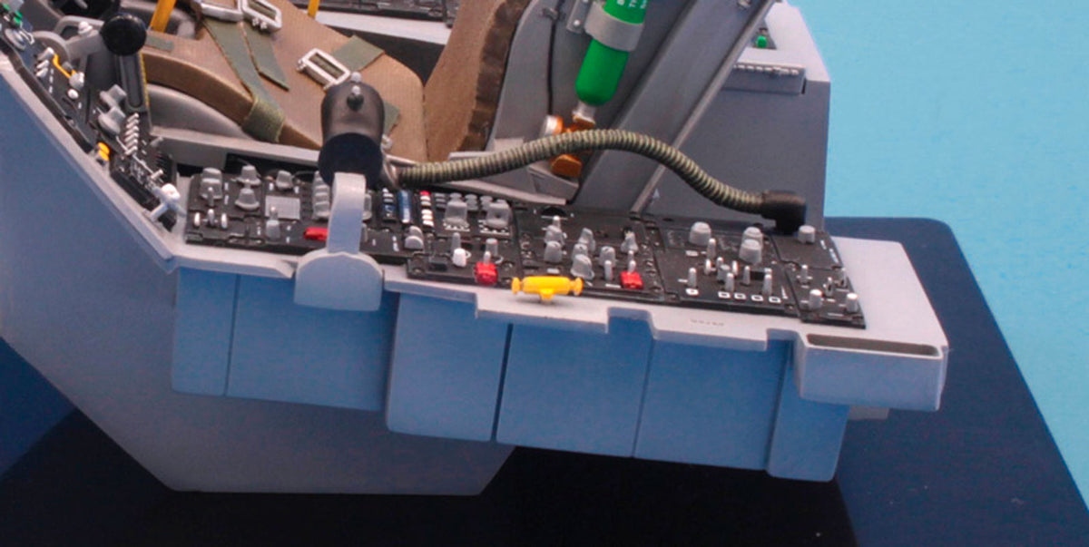 Italeri 1:12 F-16 Cockpit - Modelfly