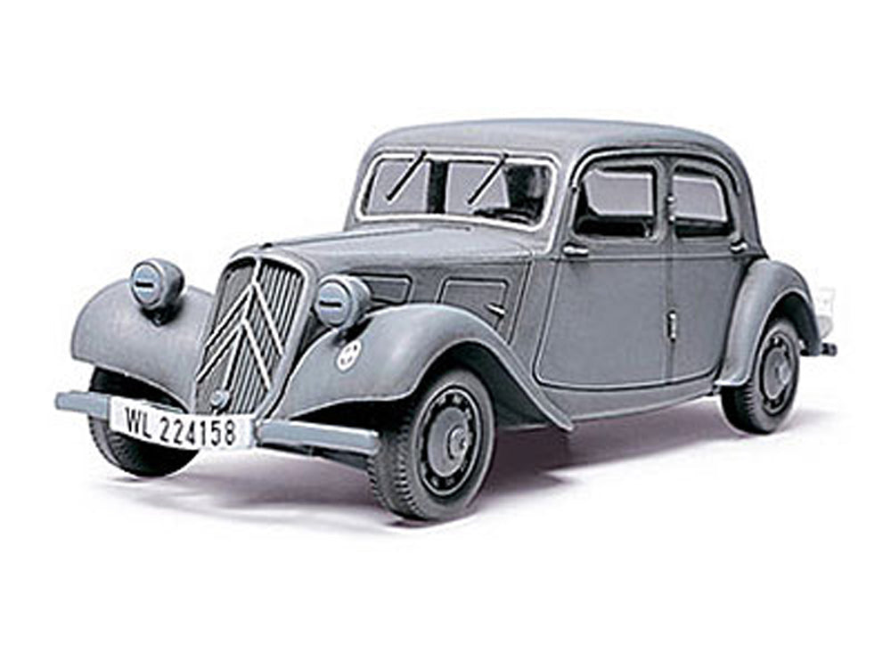 Tamiya Citroen Traction 11CV staff car - Modelbil