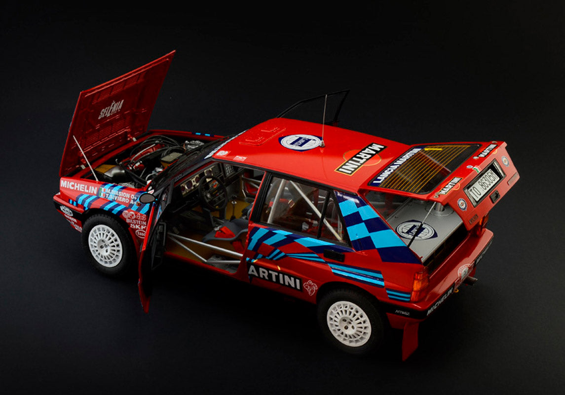 Italeri 1:12 Lancia Delta HF Integrale Sanremo 1989 - Modelbil