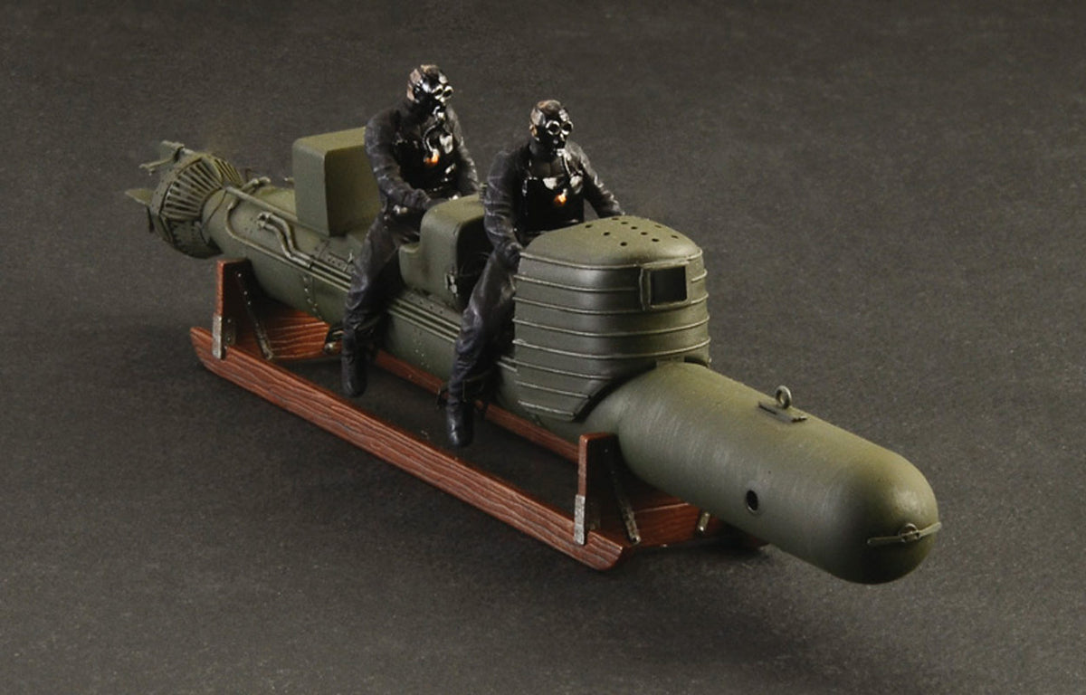 Italeri 1:35 S.L.C Maiale m. besætning - Modelskib