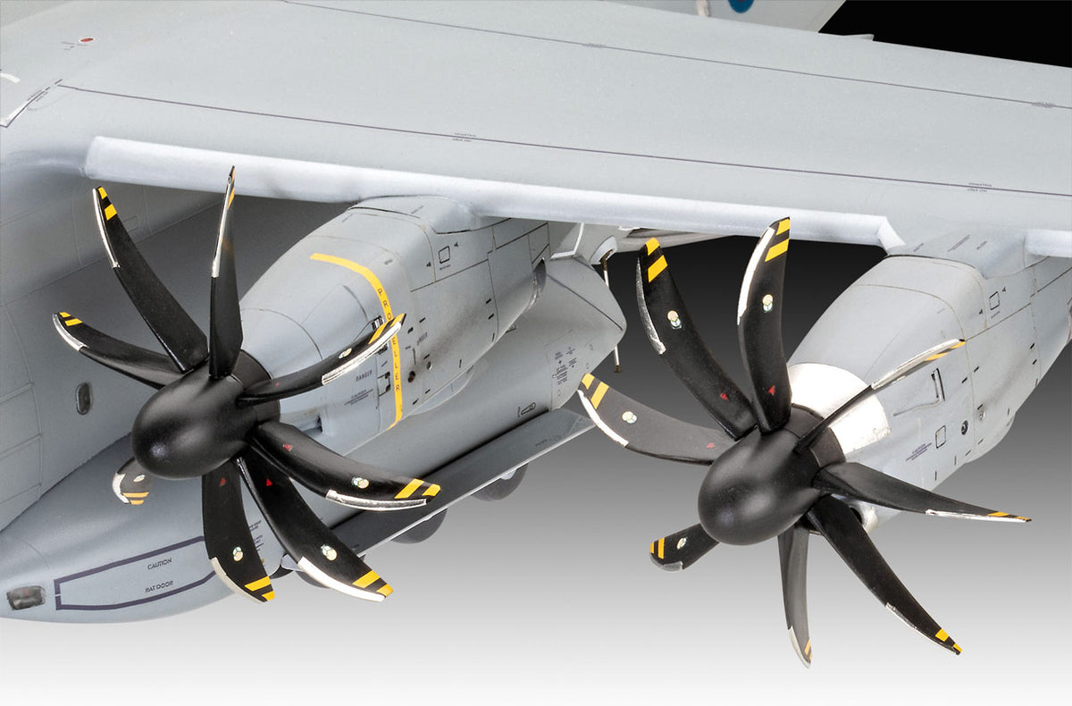 Revell Airbus A400M Atlas "RAF“ modelfly