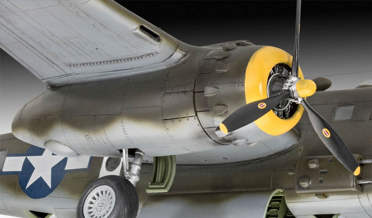 Revell B-25D Mitchell modelfly