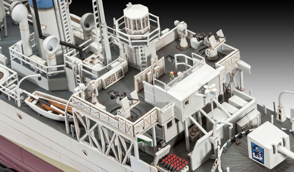 Revell HMCS Snowberry modelskib