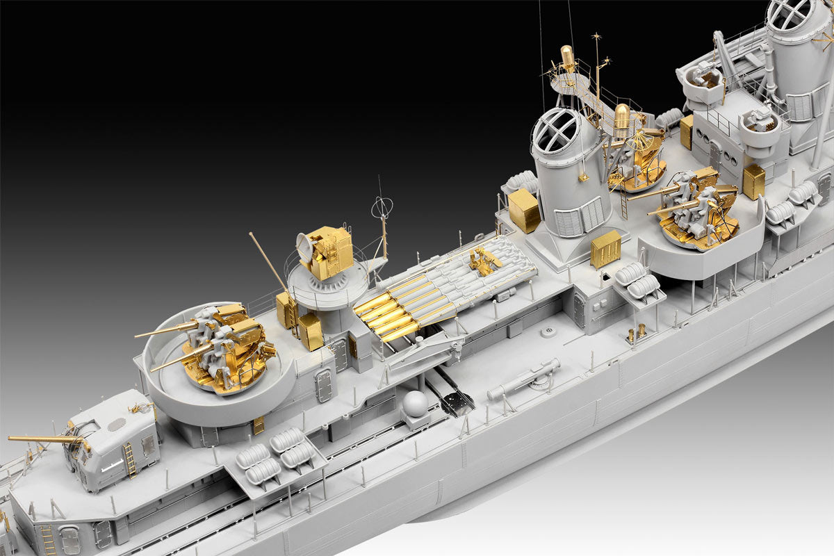 Revell German Destroyer Class 119 (Z1/Z5) modelskib