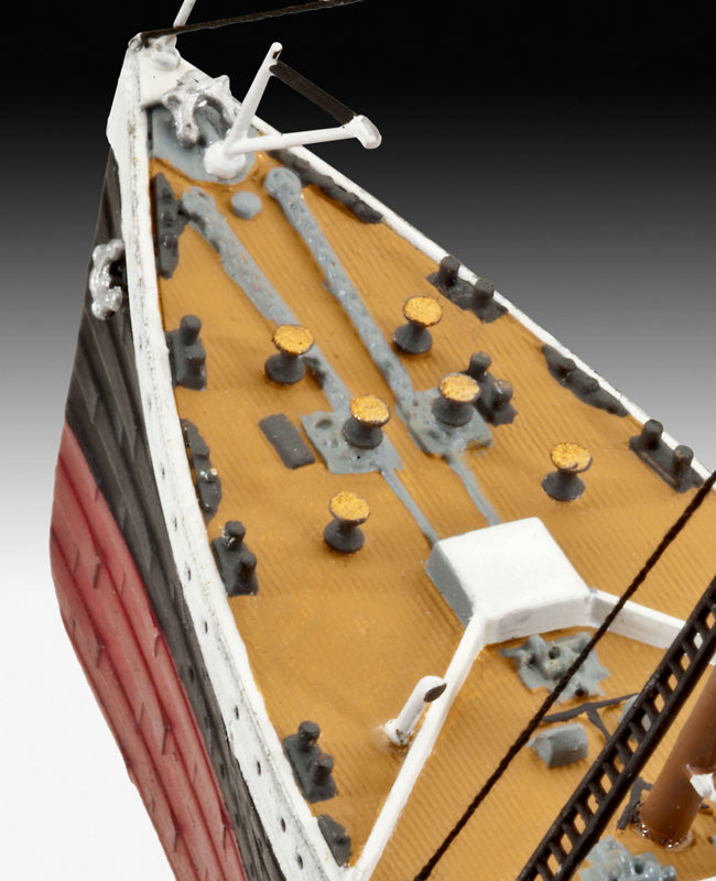Revell R.M.S. TITANIC modelskib