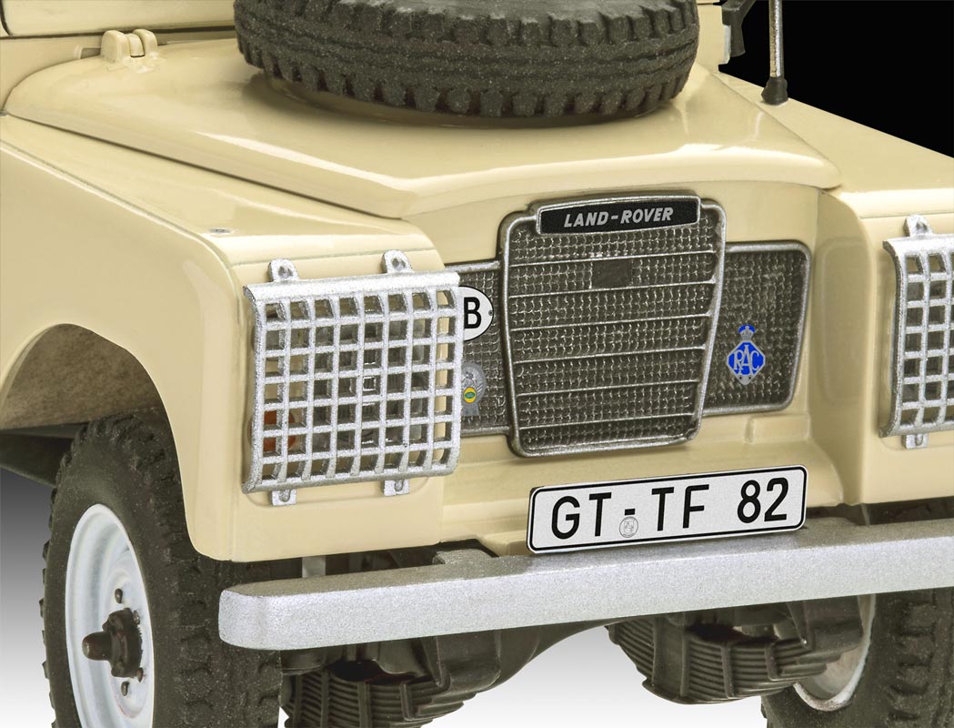 Revell Land Rover Series III LWB modelbil
