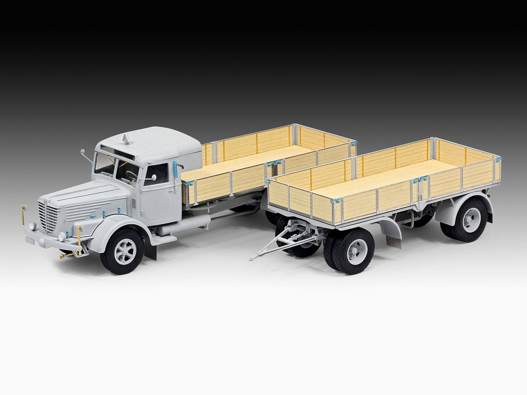 Revell Büssing 8000 S13 w/trailer Platinum Limited Edition modellastbil - 1:24