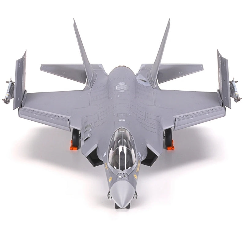 Tamiya 1/72 Lockheed Martin® F-35®C Lightning II® - 1:72 Modelbil