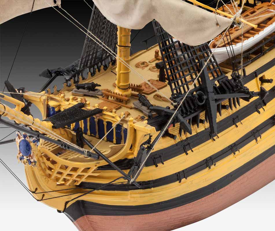 Revell HMS Victory 1:225 - Med lim og maling