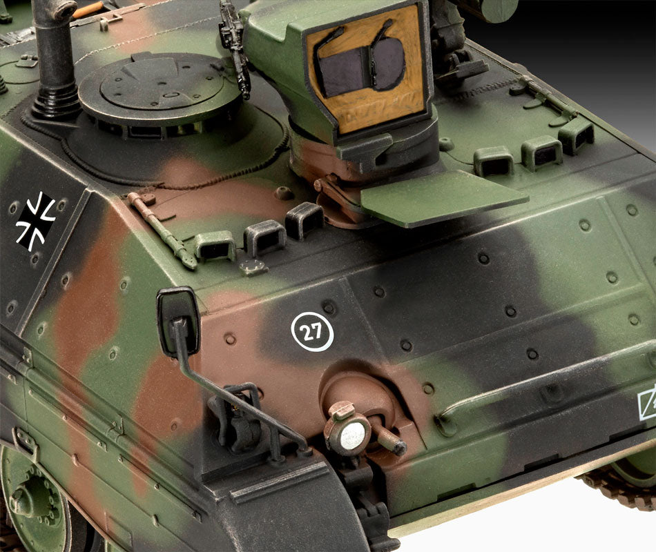 Revell Raketenjagdpanzer Jaguar 1: 1:35 modelkampvogn med lim og maling