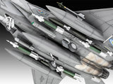 Revell F-15E Strike Eagle modelfly - Med lim og maling