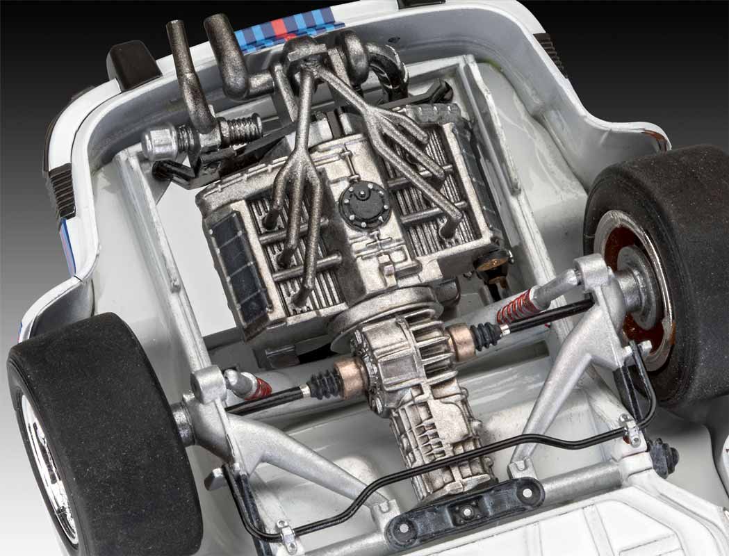 Revell Porsche 934 RSR Martini - Med lim og maling