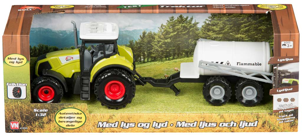 Bull traktor med gyllespreder