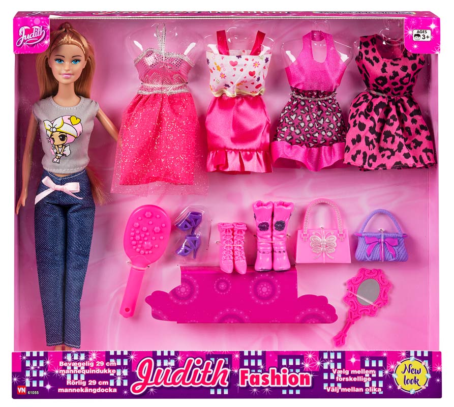 Judith Fashion med 4 kjoler og tilbehør