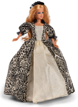 Judith limitid edition i sort kjole
